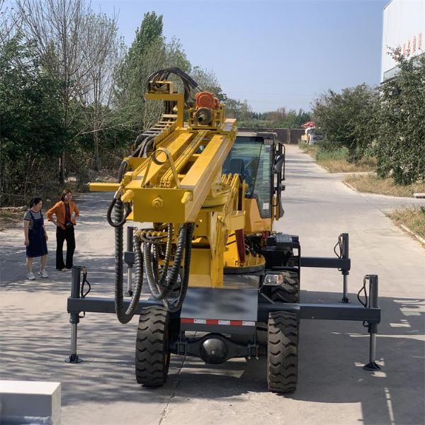 直銷(xiāo)750輪式隧道鉆機，專(zhuān)業(yè)隧道鉆機廠(chǎng)家